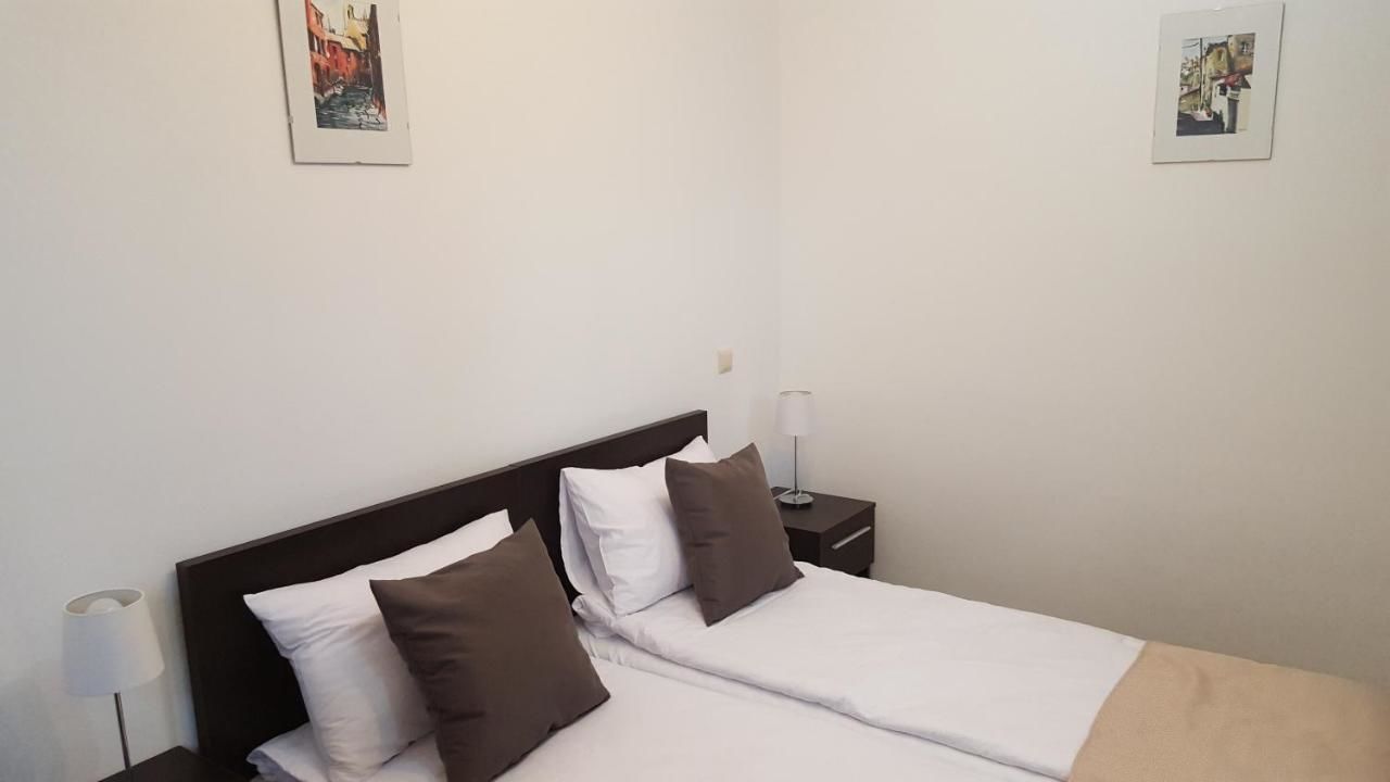 Гостевой дом Vis A Vis Studio Бухарест