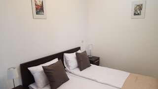 Гостевой дом Vis A Vis Studio Бухарест Двухместный номер с 1 кроватью и собственной ванной комнатой-2