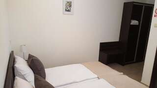 Гостевой дом Vis A Vis Studio Бухарест Двухместный номер с 1 кроватью и собственной ванной комнатой-3