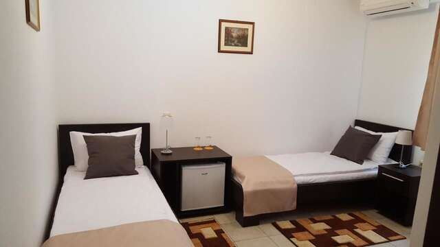 Гостевой дом Vis A Vis Studio Бухарест-3