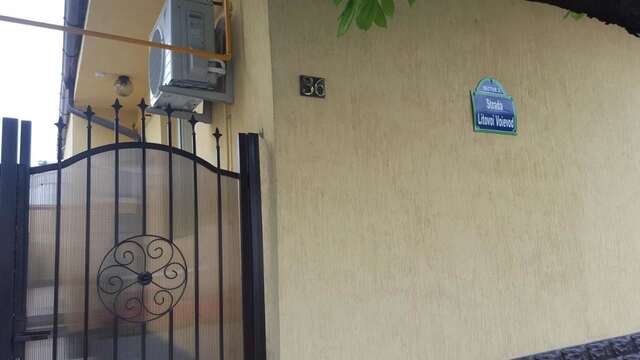 Гостевой дом Vis A Vis Studio Бухарест-27